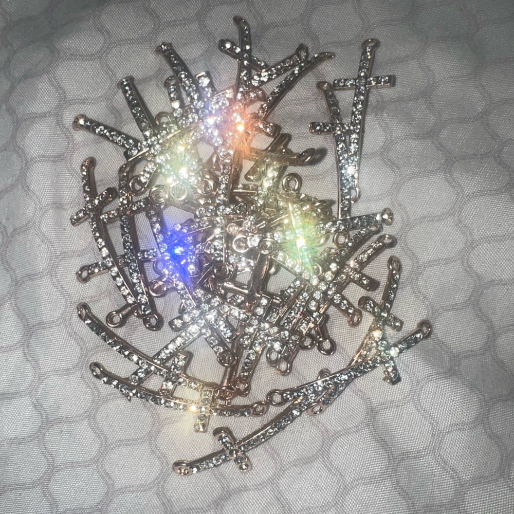 Charms - Picture 6 of 6